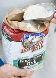 Hogdson Mill - 5 lb Bag of Whole Grain Rye Flour