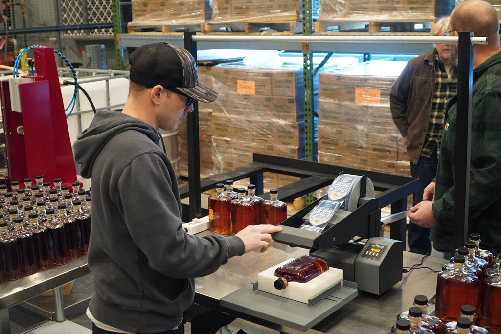 Log Still Distillery - New Bottling Line, Applying Labels